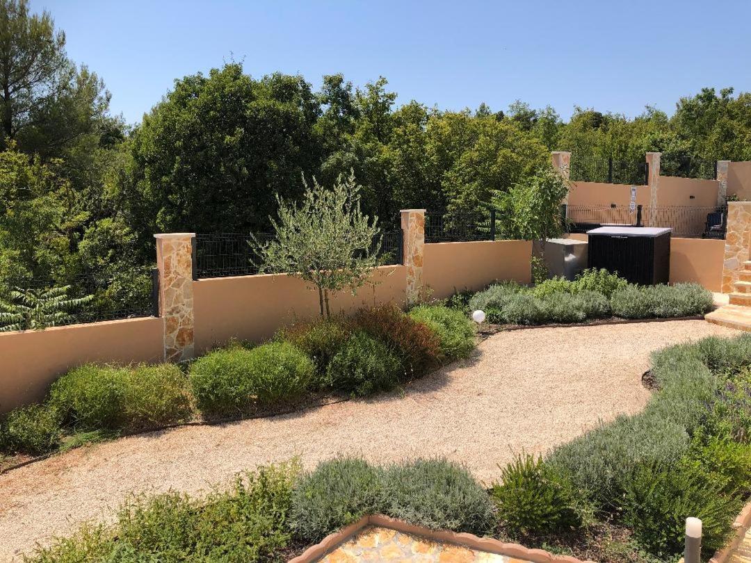 Villa Mir Pridraga Exterior photo